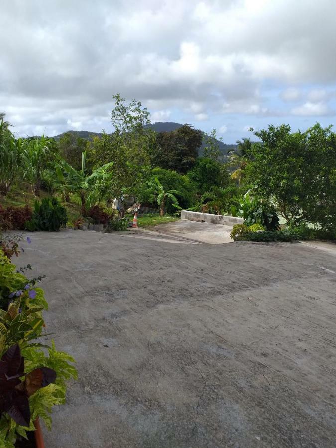 Ericka Et Francois Appartement Quartier Monplaisir Buitenkant foto